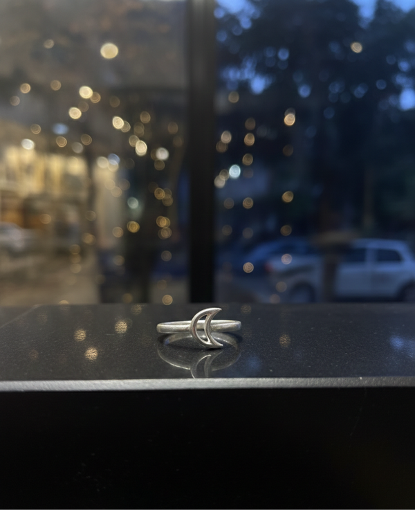 Moon ring